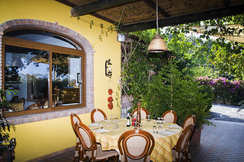 Hotel Poggio Del Sole Форио Ресторан фото