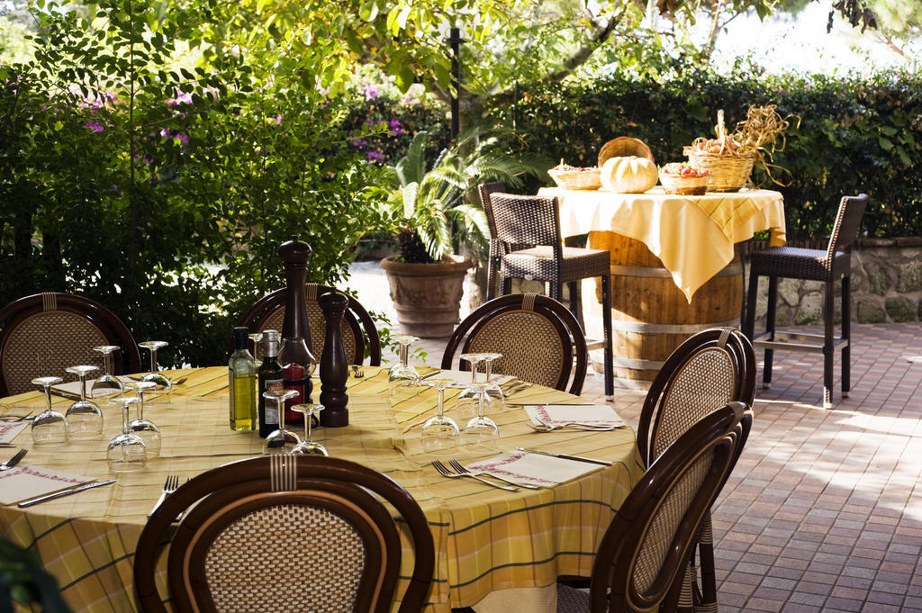 Hotel Poggio Del Sole Форио Ресторан фото